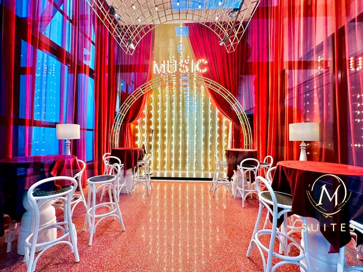 Scarletz Suites Klcc By M Suites Куала Лумпур Екстериор снимка