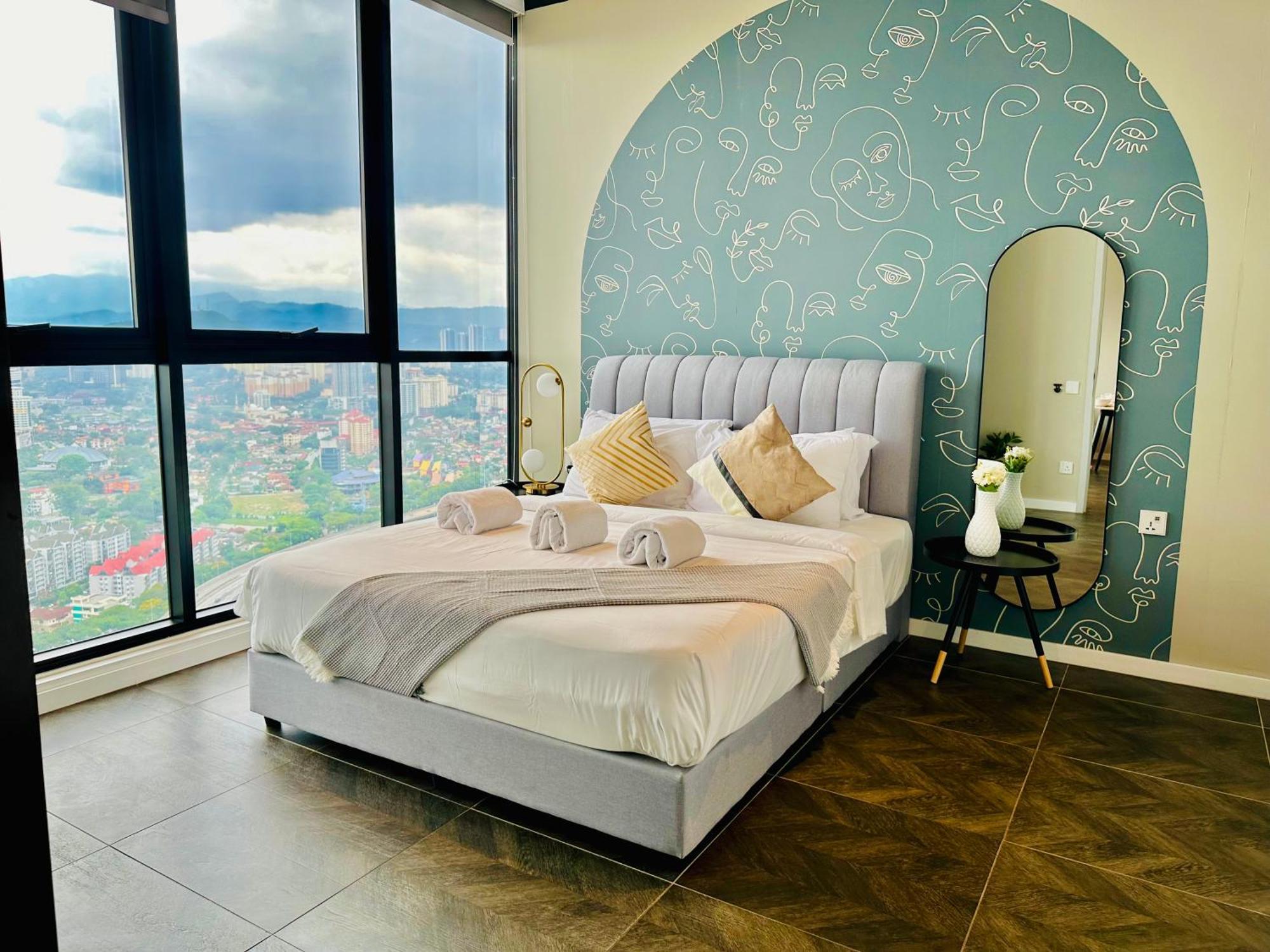 Scarletz Suites Klcc By M Suites Куала Лумпур Екстериор снимка
