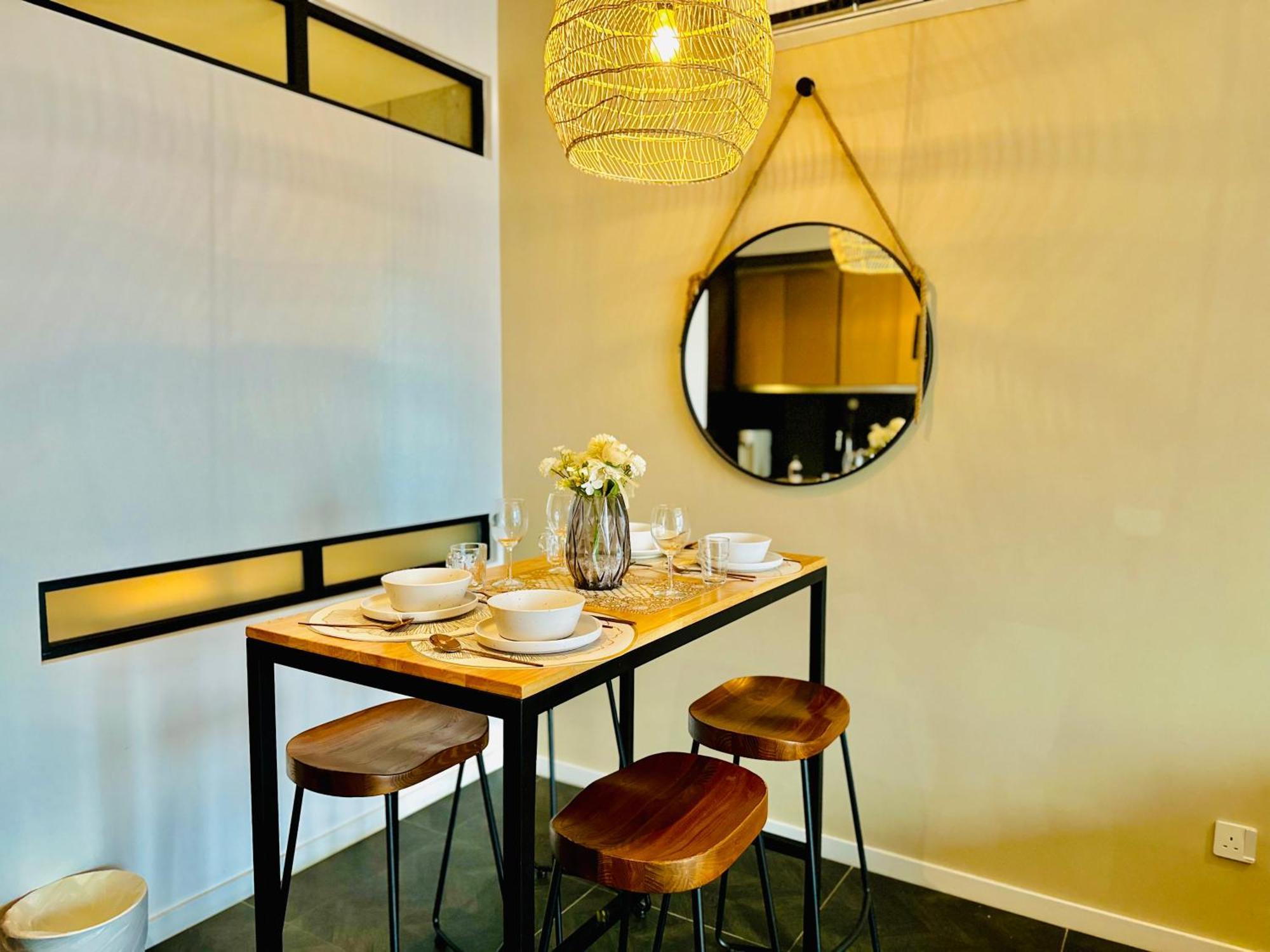 Scarletz Suites Klcc By M Suites Куала Лумпур Екстериор снимка
