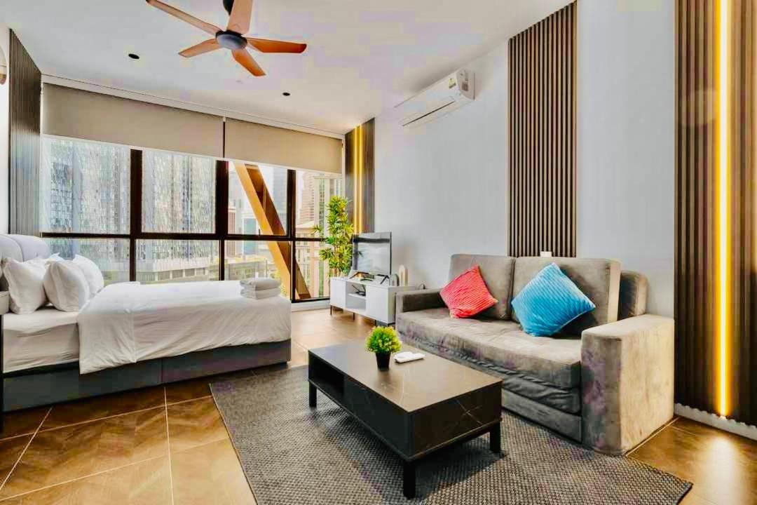 Scarletz Suites Klcc By M Suites Куала Лумпур Екстериор снимка