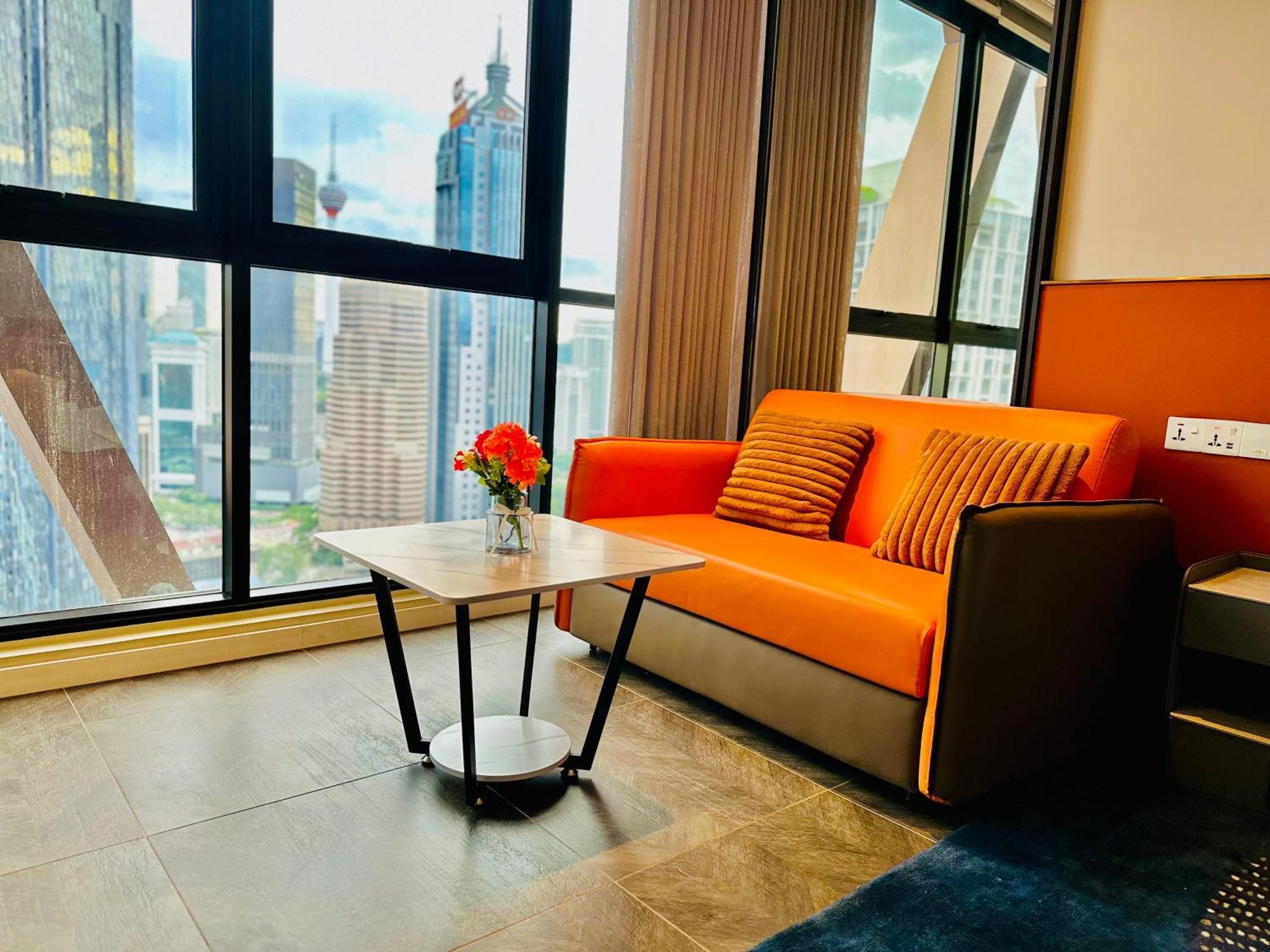 Scarletz Suites Klcc By M Suites Куала Лумпур Екстериор снимка